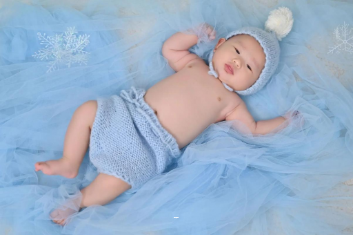 迪庆宝宝吐奶黄色