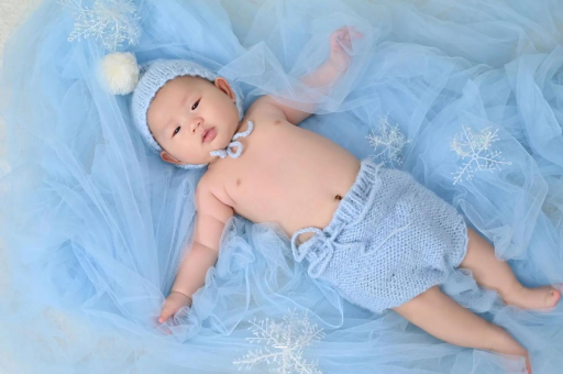 迪庆两个半月宝宝发育标准